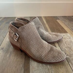 Sam Edelman Paula Perforated Taupe Suede Ankle Boot Women’s 8